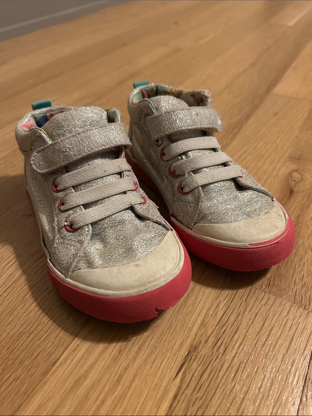 Kids Glitter High-Top Sneakers in Silver with Pink Trim